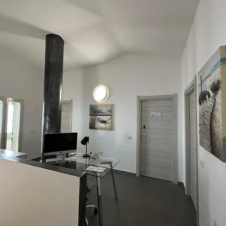 Lxr * Carloforte (Isola di San Pietro)