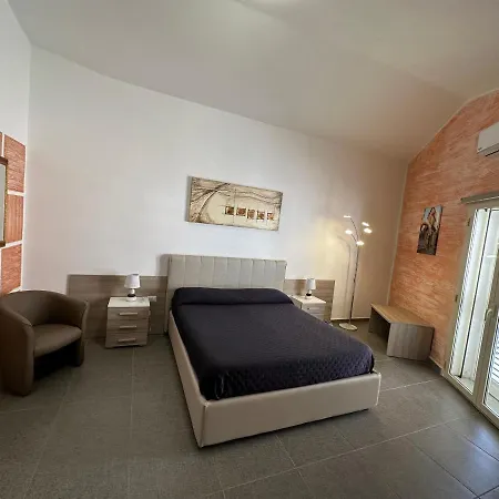 Lxr Bed & Breakfast *
