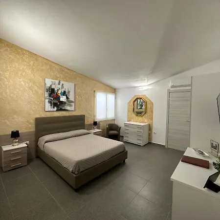Bed & Breakfast Lxr *