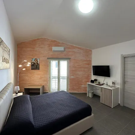 Lxr Bed & Breakfast *