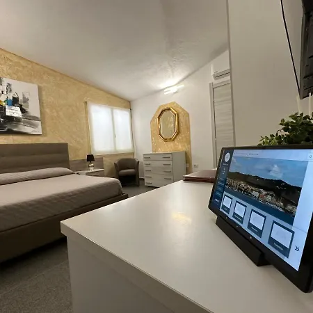 Bed & Breakfast Lxr 4*